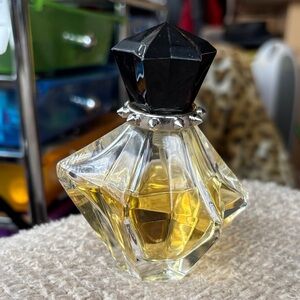 Avril Levigne Black Star 50ml EDP Spray.  Rare!  Check Level.  Gorgeous!